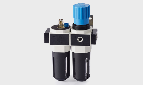 氣源三聯件使用維護說明